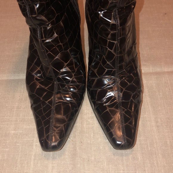 Stuart Weitzman Croco Print Heel Short Boots 7.5 - Picture 3 of 8